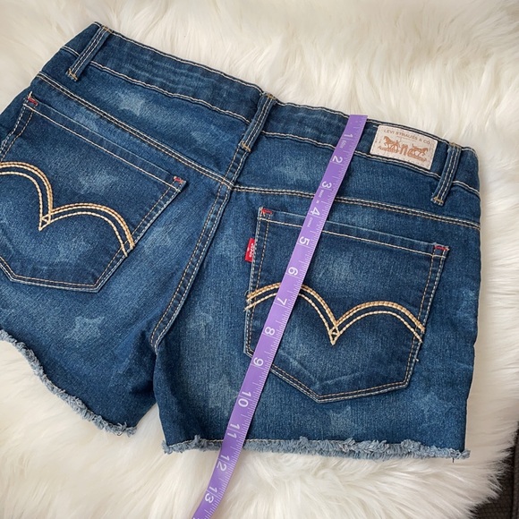 Levis Mini Jean Shorts - Picture 5 of 7